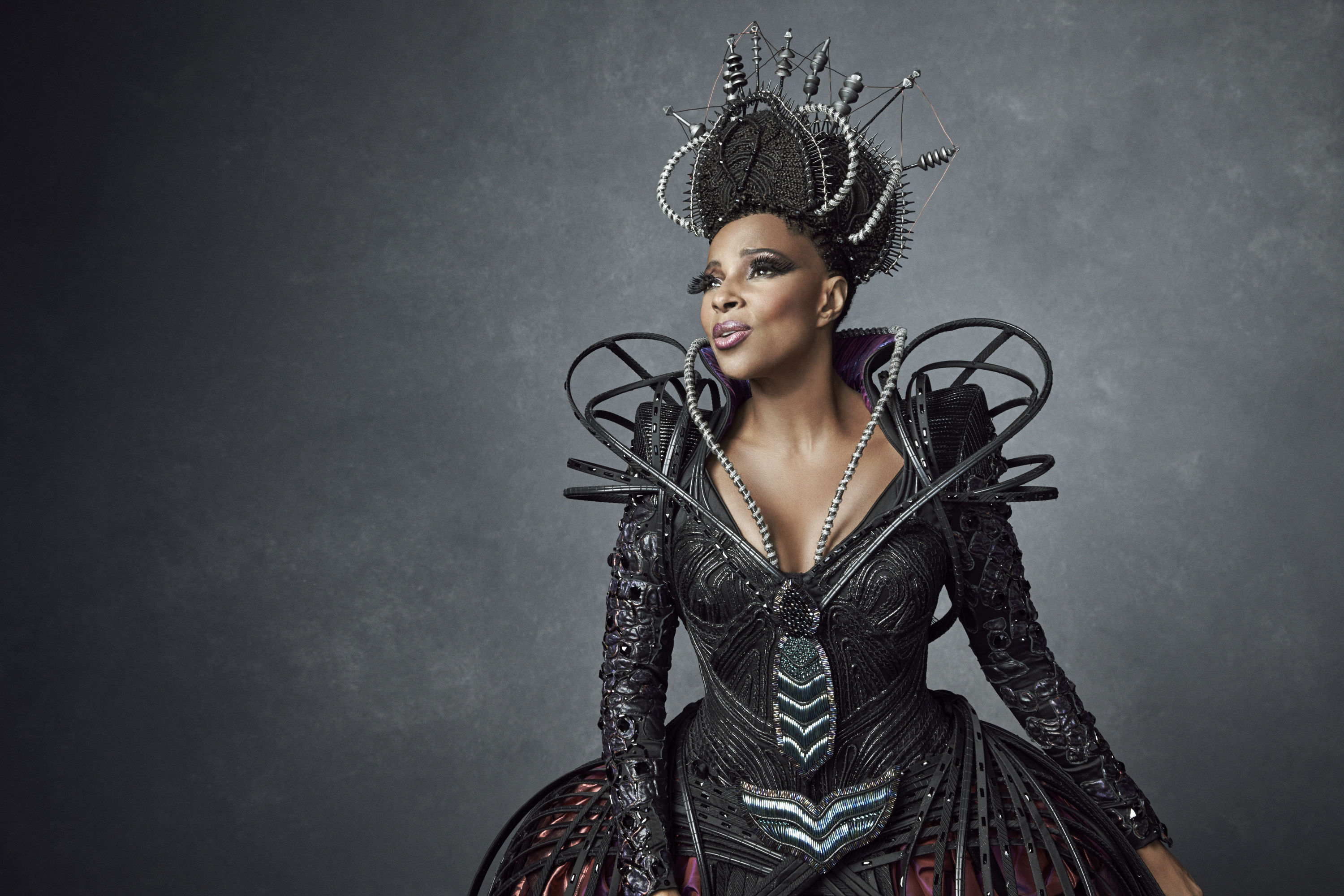 The-Wiz-Live-Mary-J.-Blige-as-Wicked-Witch-of-the-West-3.jpg