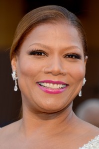 Oscars 2013 Red Carpet arrivals - Queen Latifah 2