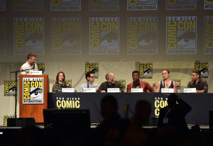 SDCC 2015 Lucasfilm panel - Moderator Chris Hardwick, producer Kathleen Kennedy, director J.J. Abrams, screenwriter Lawrence Kasdan, actors John Boyega, Daisy Ridley, and Oscar Isaac