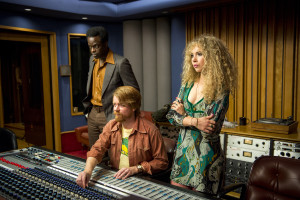 Vinyl - Ato Essandoh as Lester Grimes, Juno Temple as Jamie Vine 2