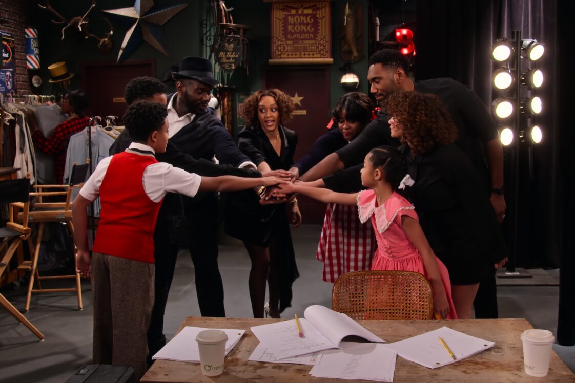 Official Trailer 'Family Reunion Part 4' Starring Tia MowryHardrict